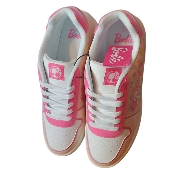 New! BARBIE by Mattel Women's Lace Up Sneakers  Size 9 - Picture 6 of 10
